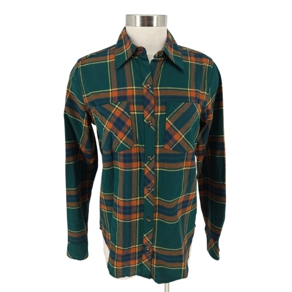 Natural Reflections Tops - Natural Reflections Flannel Shirt Green Plaid Long Sleeve Button Up Collared Top